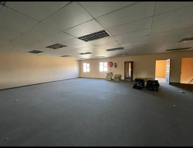 578M² WAREHOUSE FOR SALE IN SPARTAN